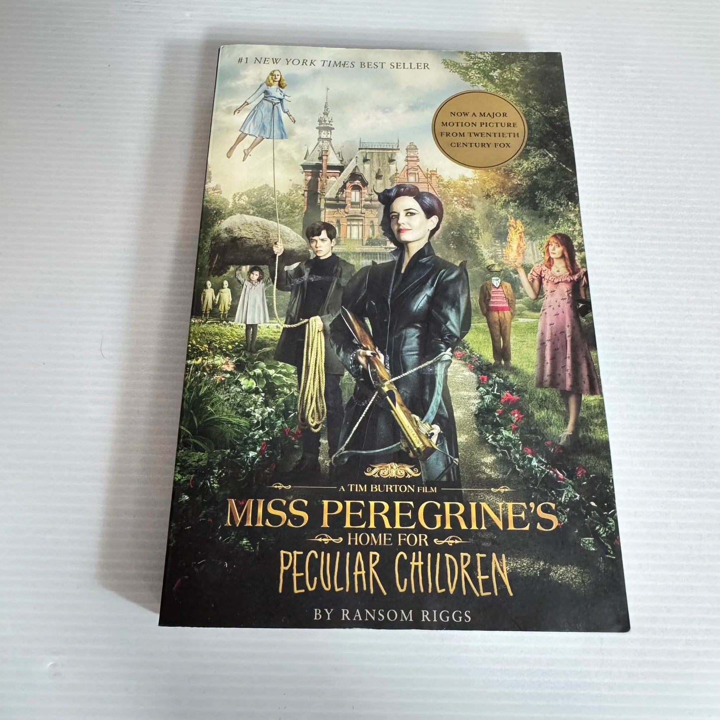 Miss Peregrine's Home For Peculiar Children - Ransom Riggs