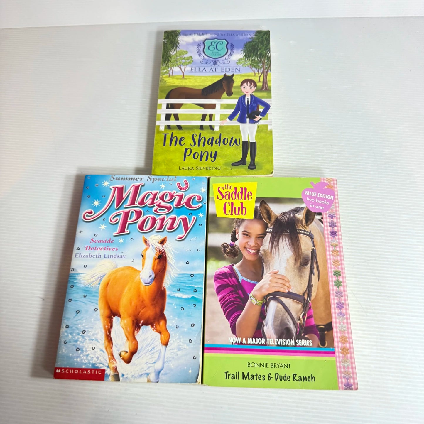 Children's Pony Book Bundle x 3 Books (356)