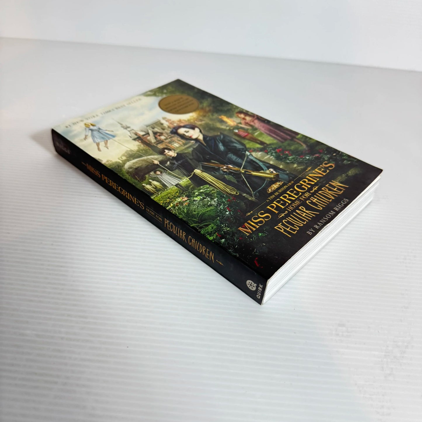 Miss Peregrine's Home For Peculiar Children - Ransom Riggs