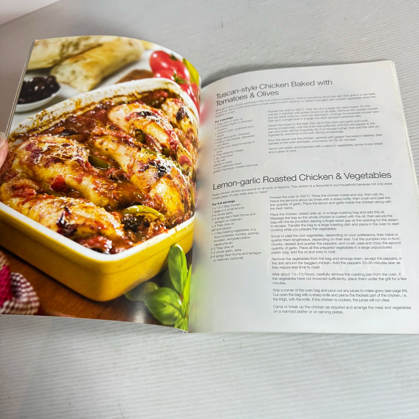 Easy on the Pocket, Easy to Prepare Inexpensive Family Meals - Simon Holst