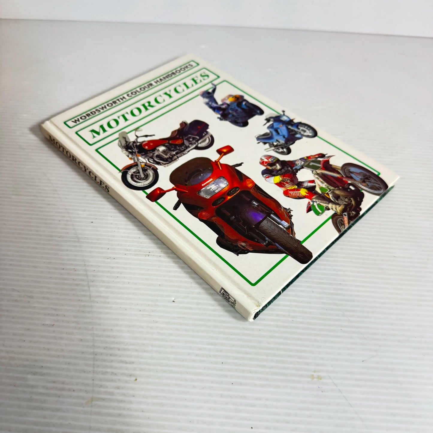 Motorcycles : Wordsworth Colour Handbooks