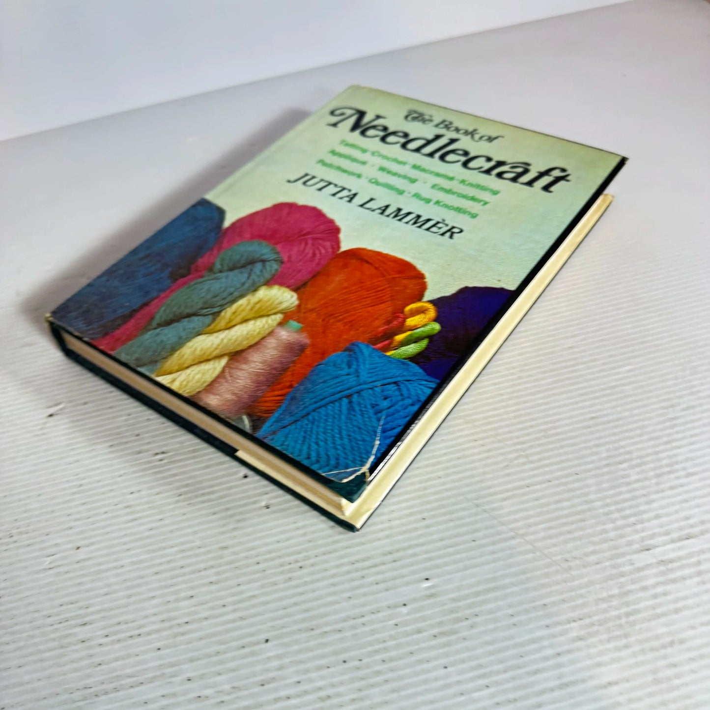 The Book of Needlecraft - Jutta Lammer (Vintage 1975)