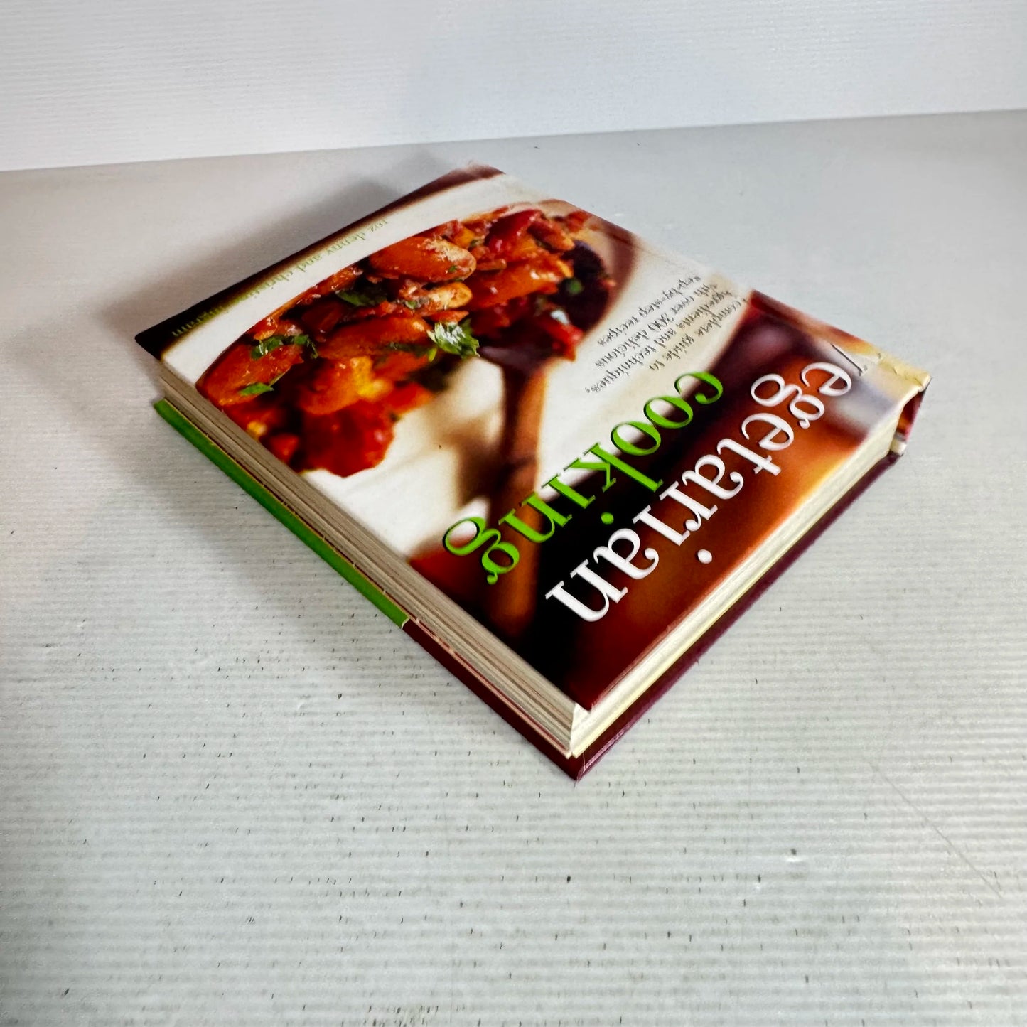 Vegetarian Cooking : A Complete Guide to Ingredients and Techniques, with Over 300 Delicious Step-By-Step Recipes - Roz Denny & Christine Ingram