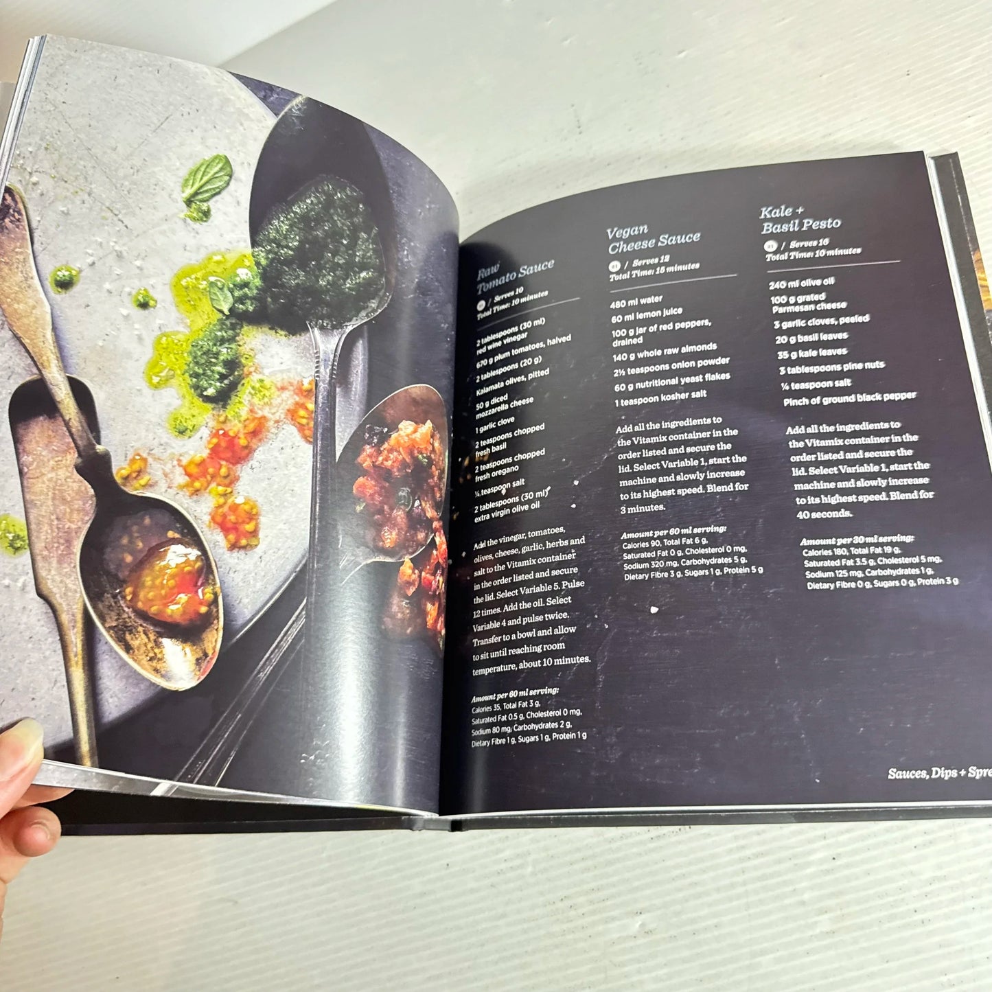 Simply Blending : Quick and Easy Whole-Food Recipes for Every Meal - Vitamix