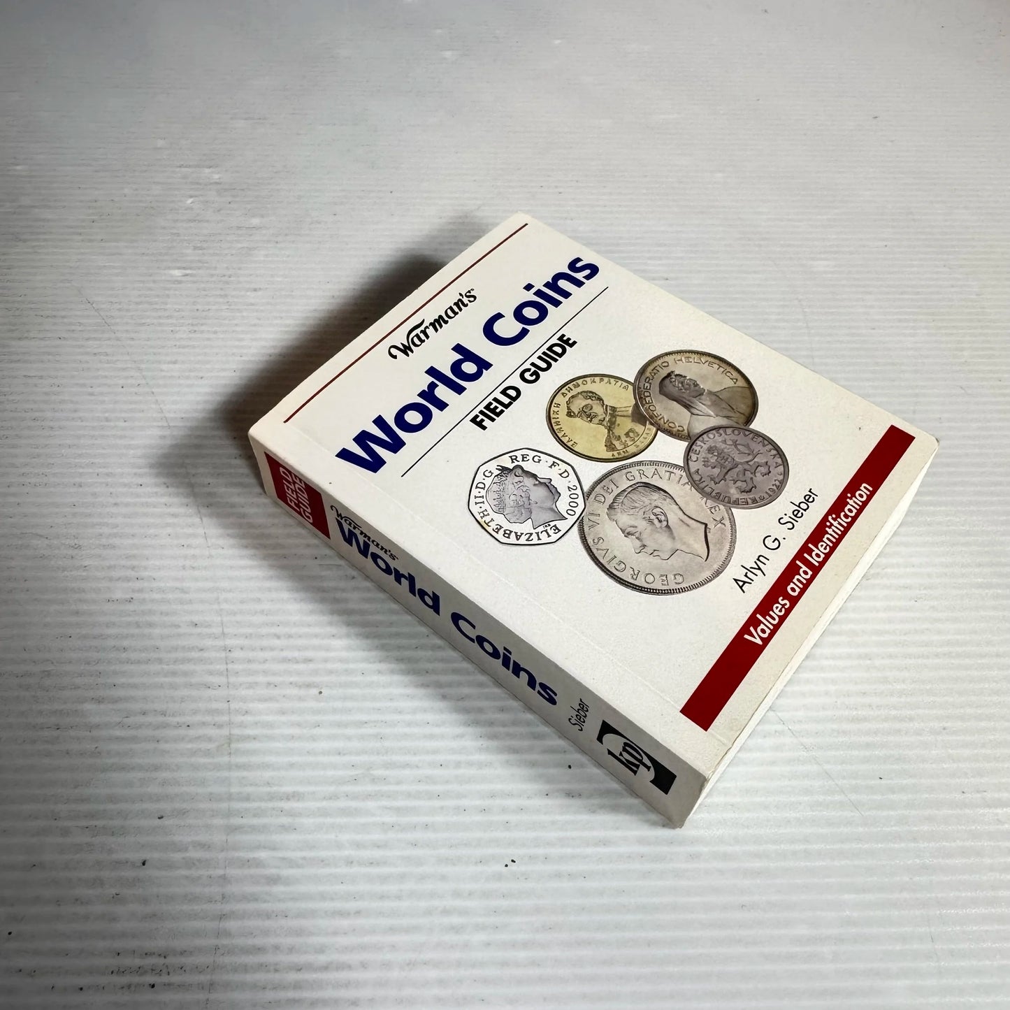 Warman's World Coins Field Guide - Arlyn G. Sieber