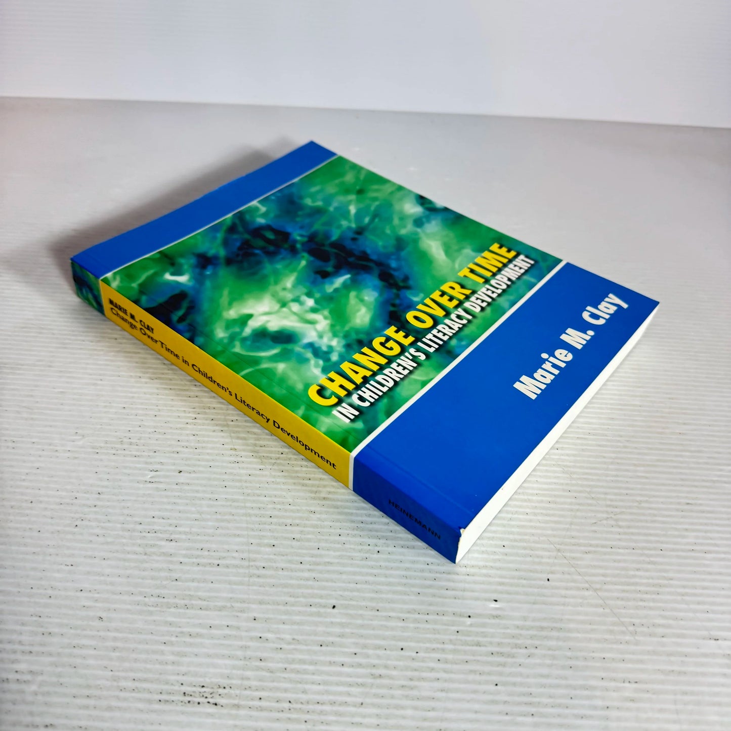 Change Over Time In Children's Literacy Development - Marie M. Clay