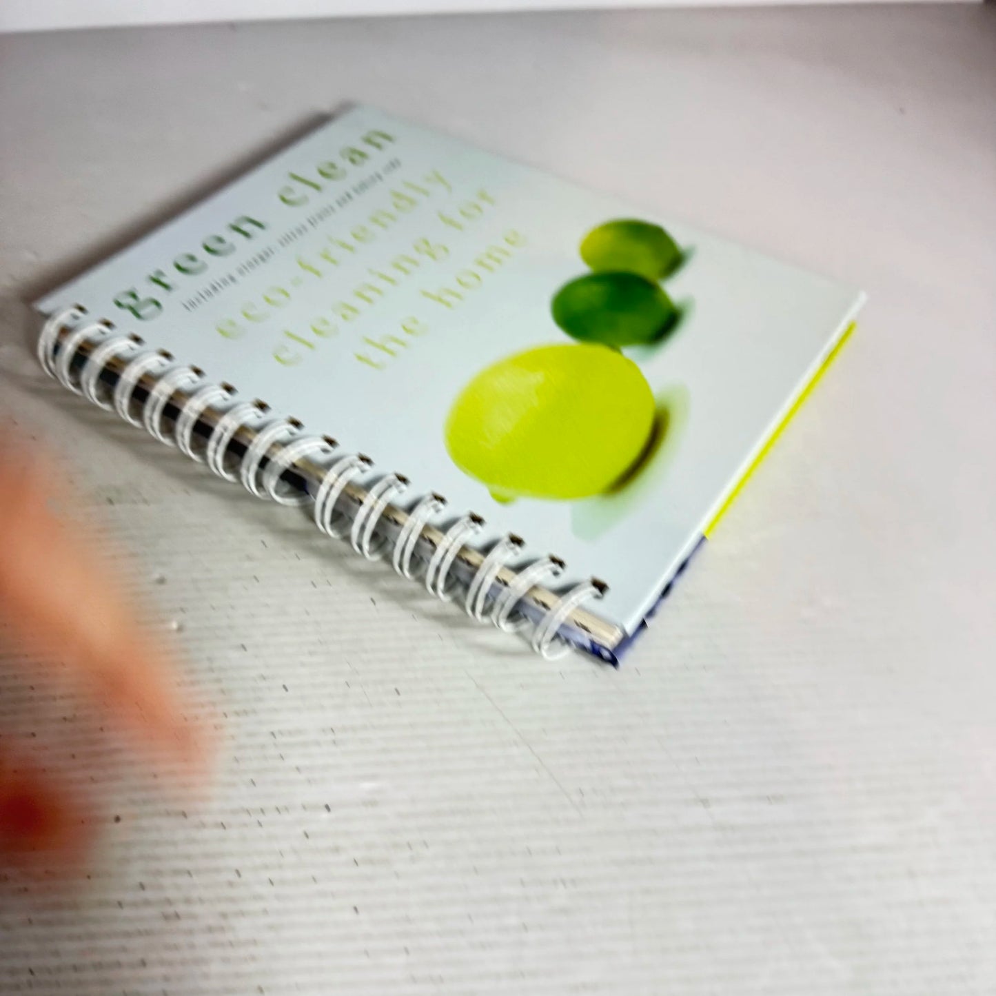 Green Clean : Eco-Friendly Cleaning for the Home