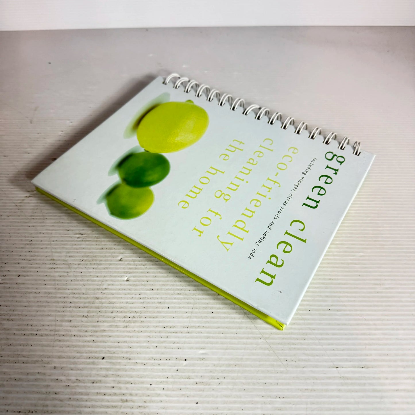 Green Clean : Eco-Friendly Cleaning for the Home