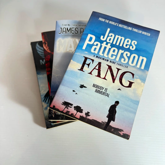 Maximum Ride Book Bundle x 4 - by James Patterson