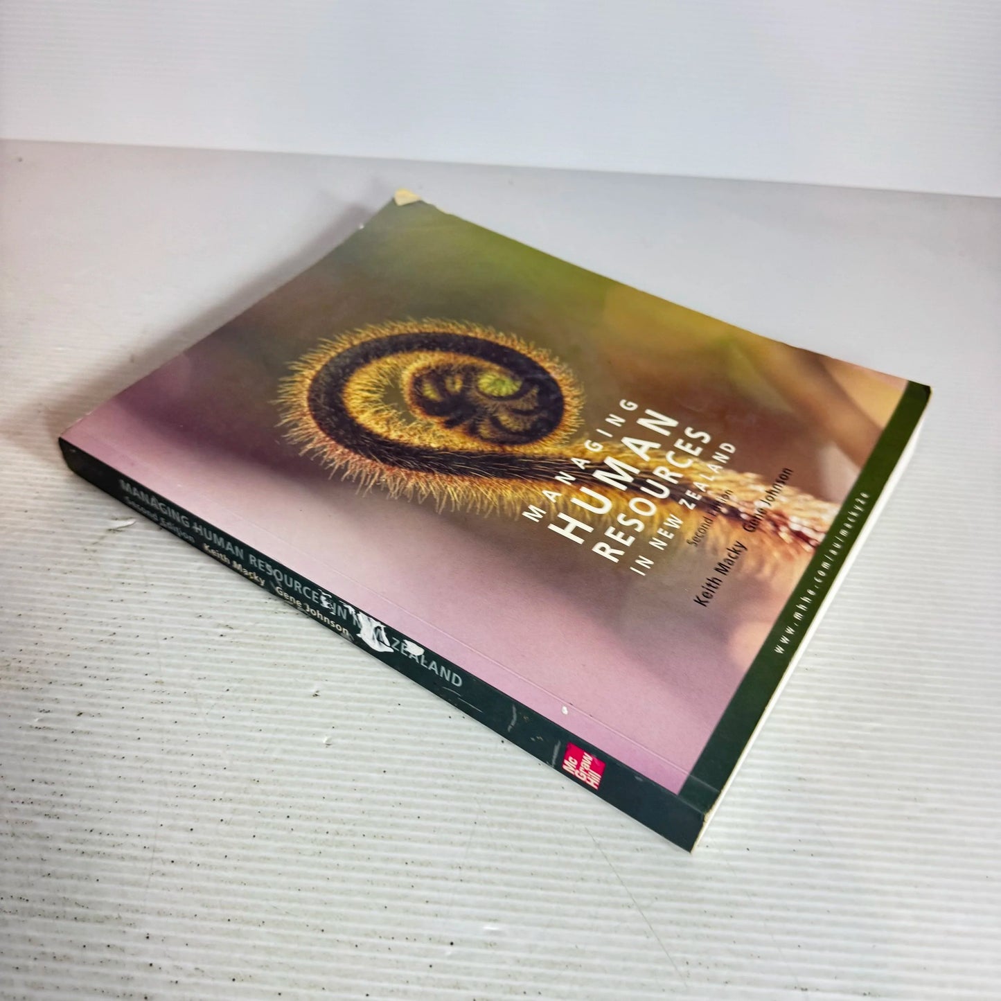 Managing Human Resources In New Zealand (2nd Edition) - Keith Macky And Gene Johnson