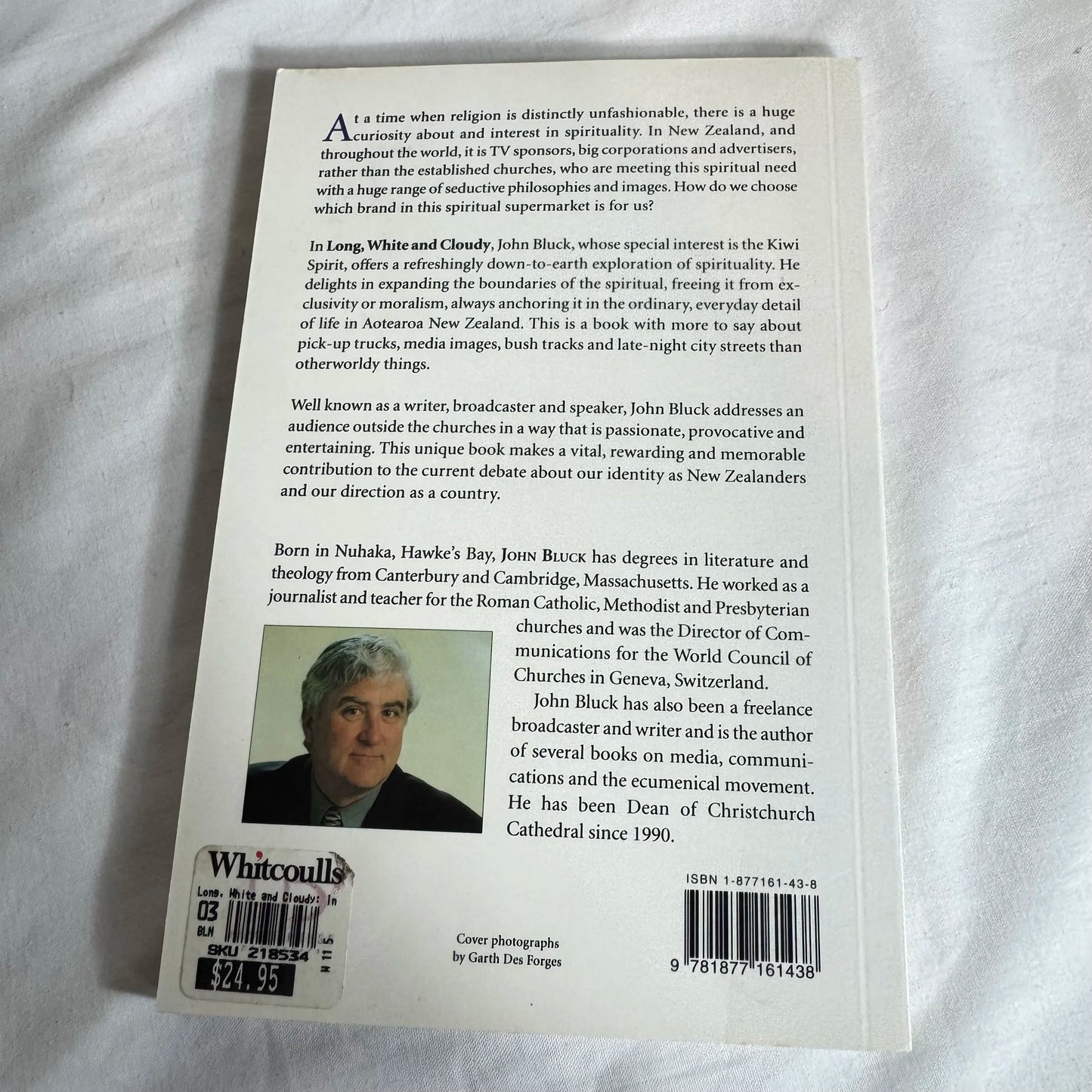 Long White & Cloudy : In Search of a Kiwi Spirituality - John Bluck
