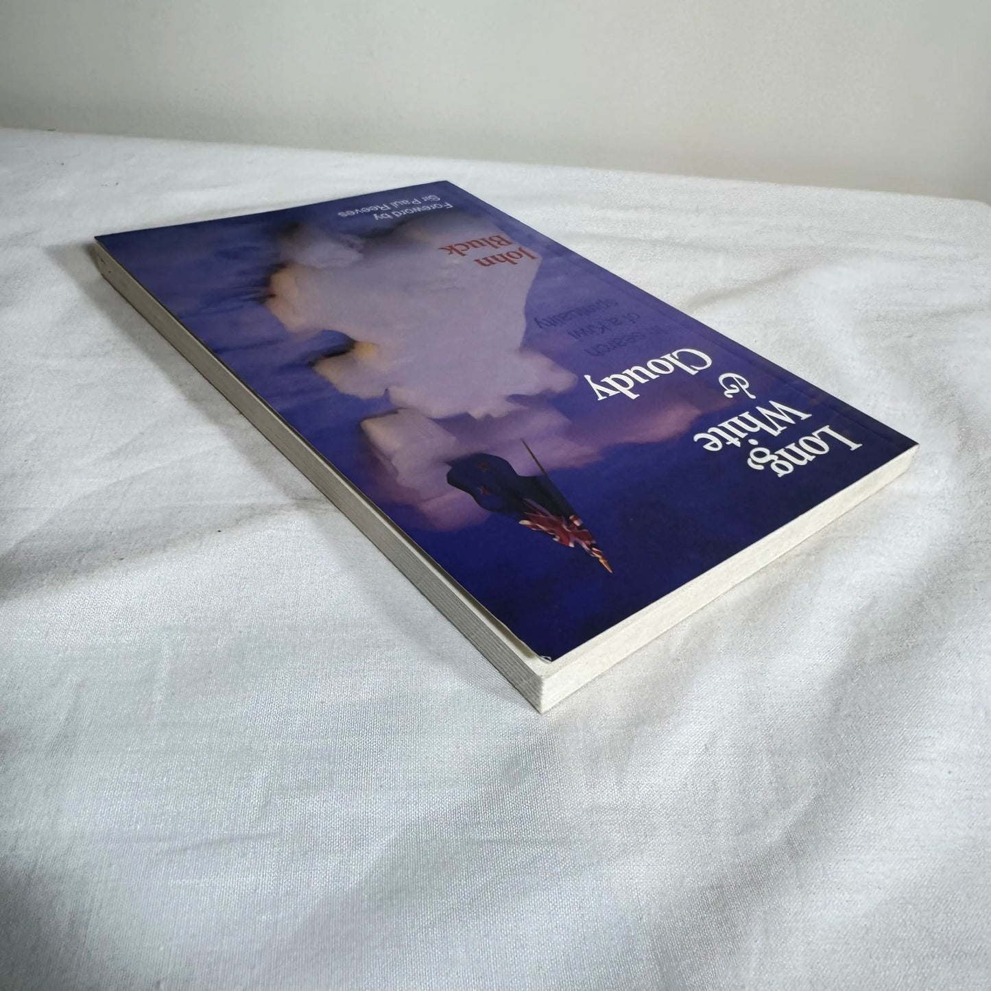 Long White & Cloudy : In Search of a Kiwi Spirituality - John Bluck