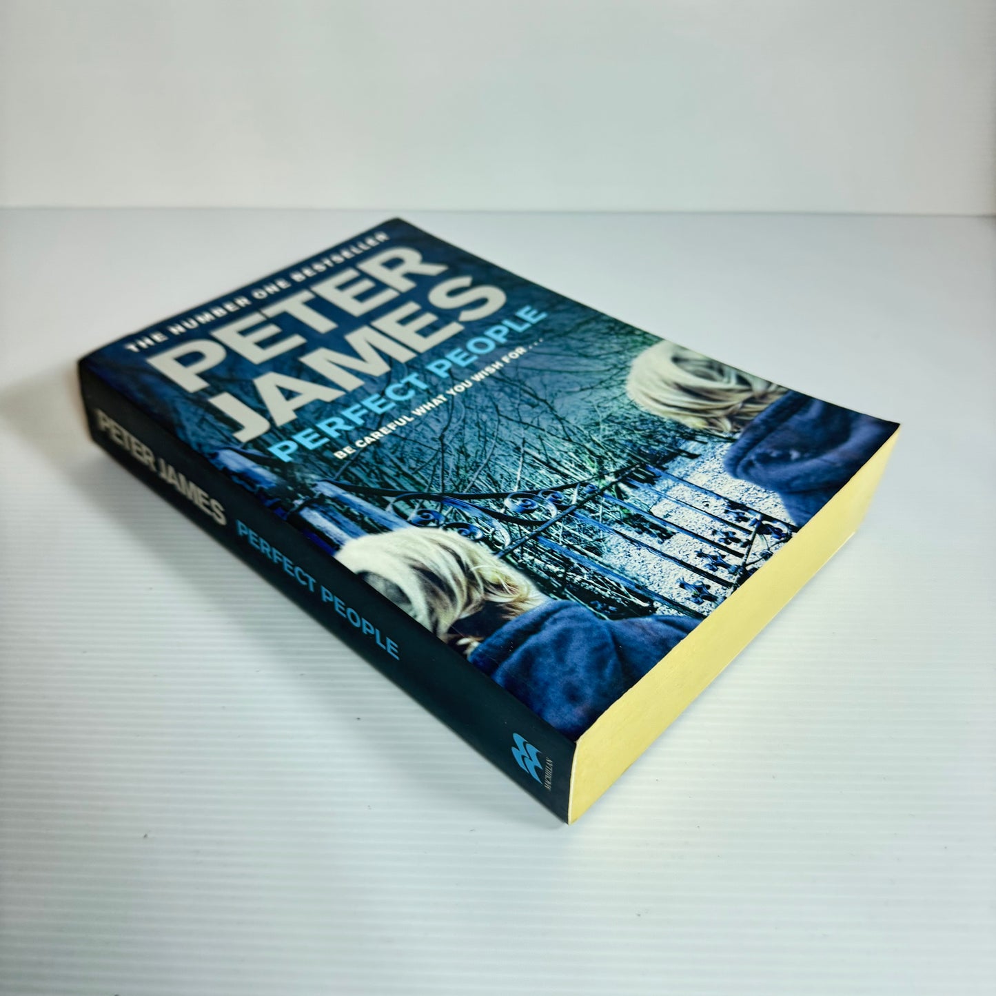 Perfect People - Peter James