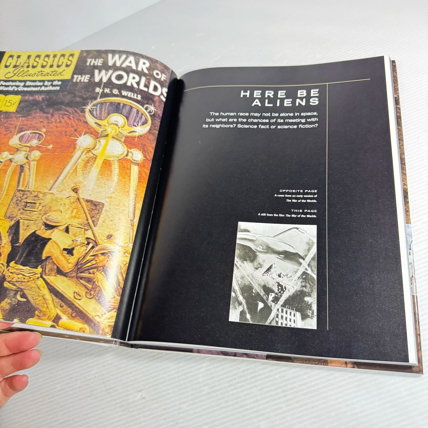 Into Outer Space : The Story of Man's Exploration of the Universe - David Owen