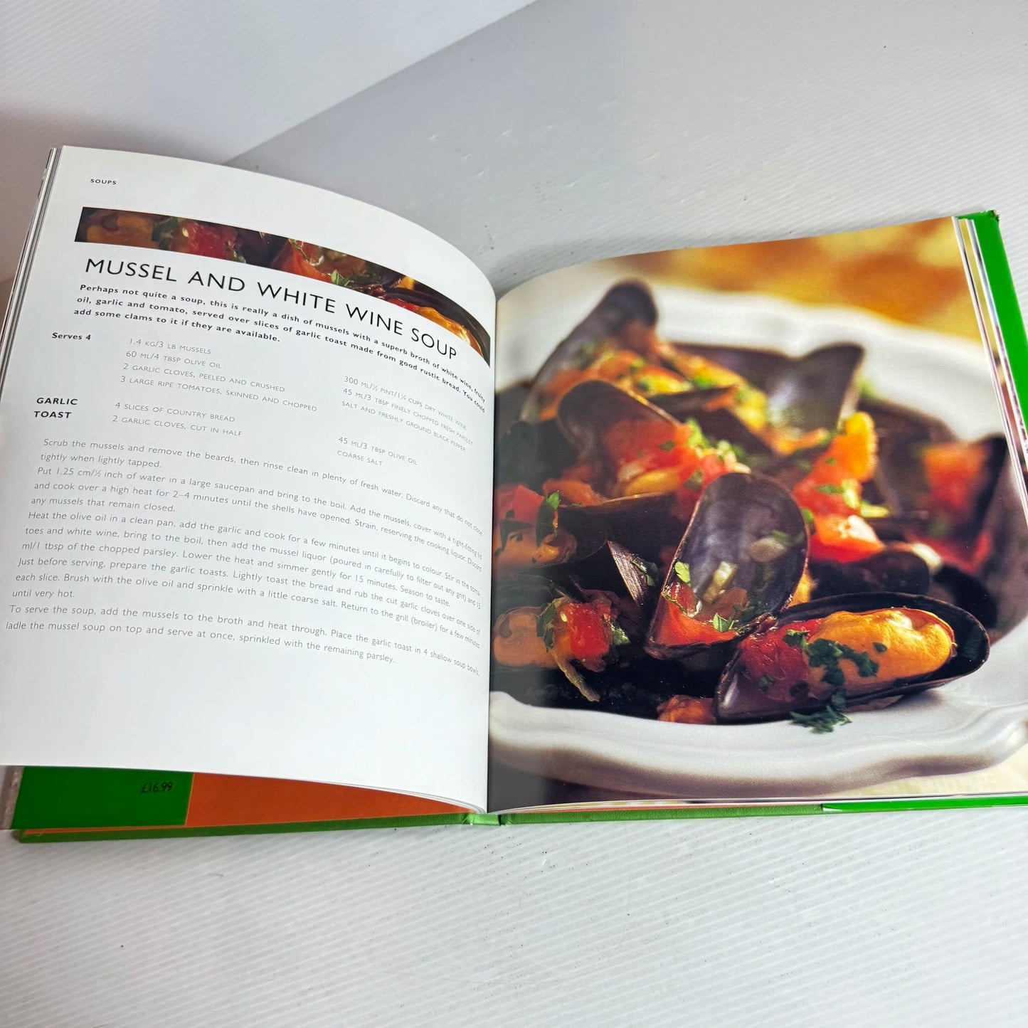 The Tuscan Table - Jane Newdick And Lyn Rutherford