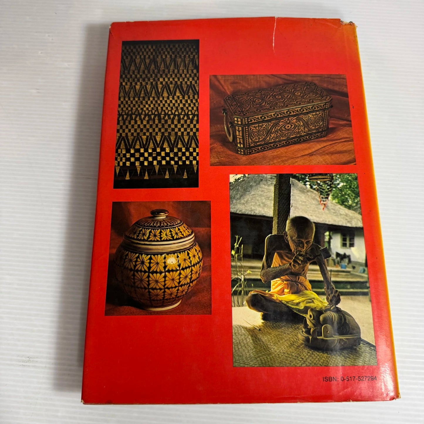 Contemporary Southeast Asian Arts and Crafts - Thelma R. Newman (Vintage 1977)
