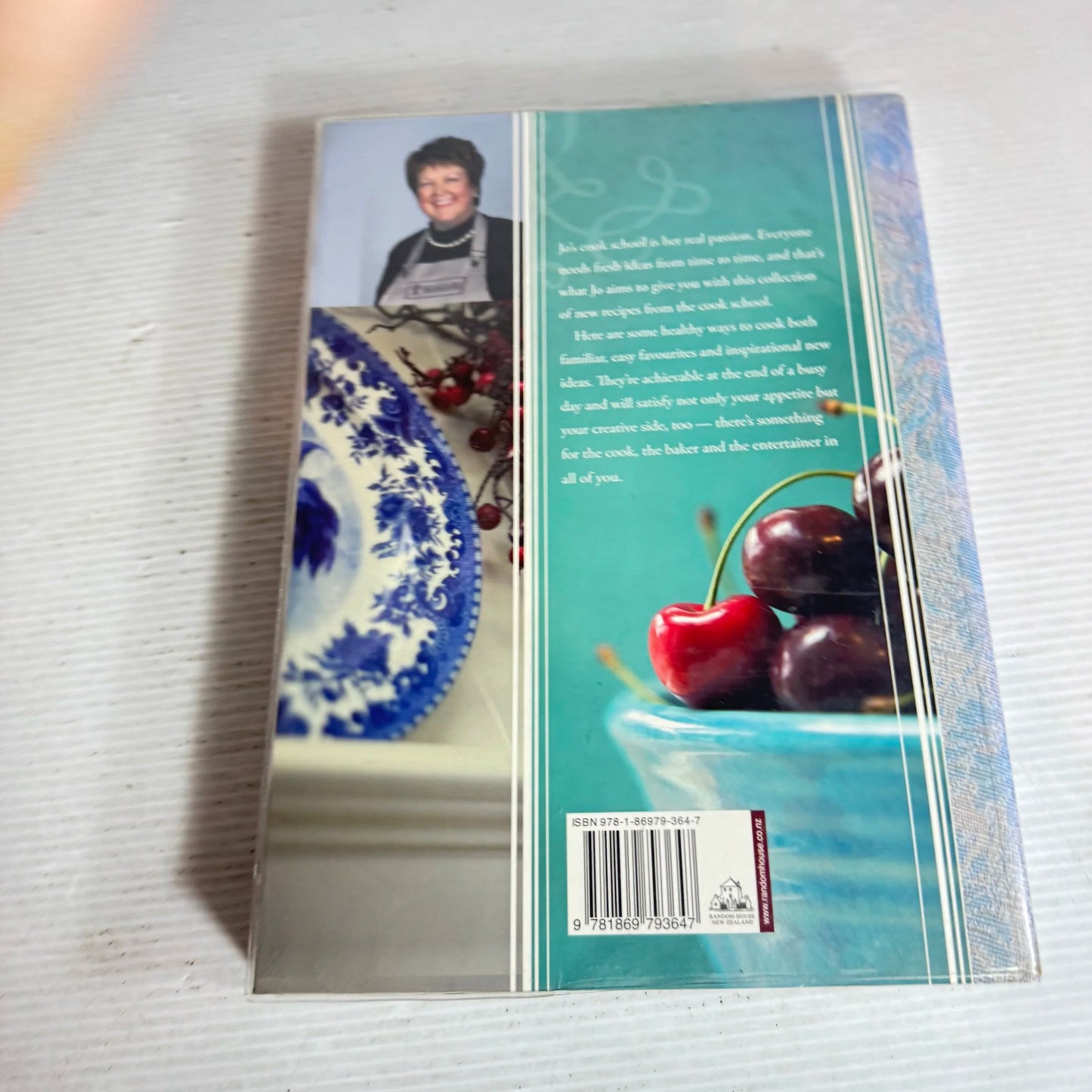 Jo Seagar : The Cook School Recipes (Signed by Author)