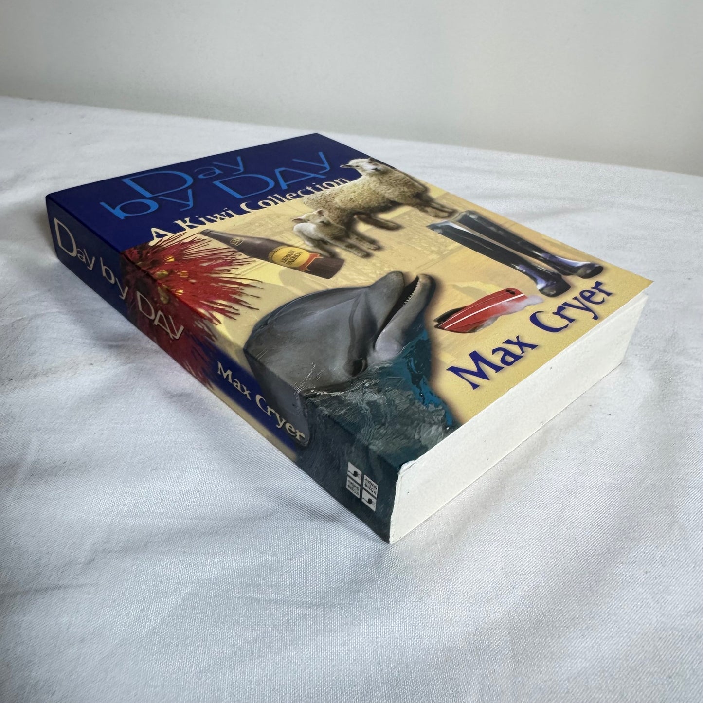 Day by Day : A Kiwi Collection - Max Cryer