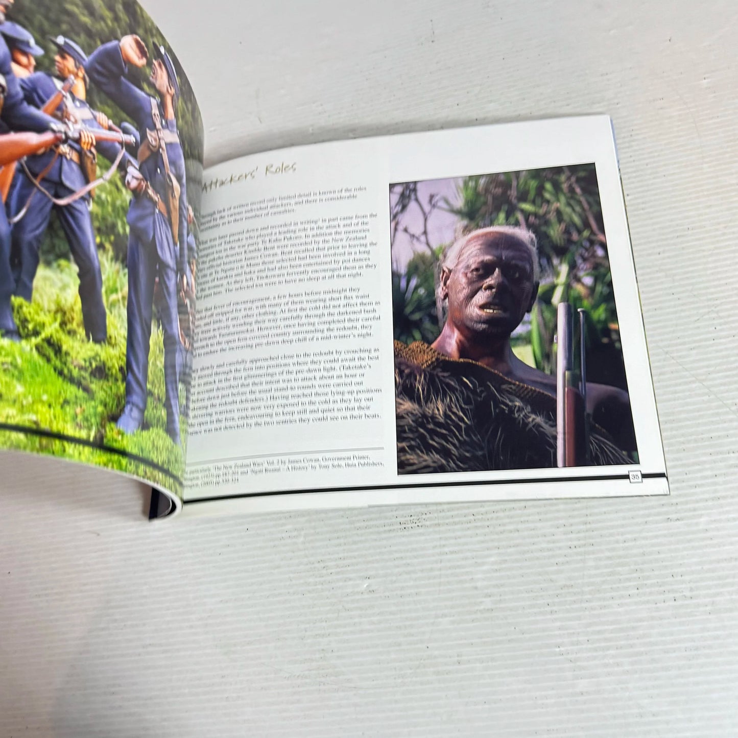 A Desperate Dawn : The Battle of Turuturu Mokai 1868 - Nigel Olge & Ron Crosby