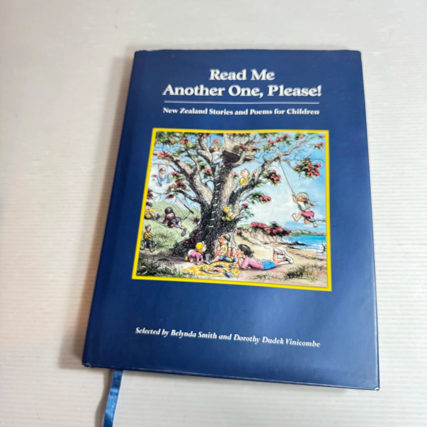 Read Me Another One, Please!: New Zealand Stories And Poems For Children