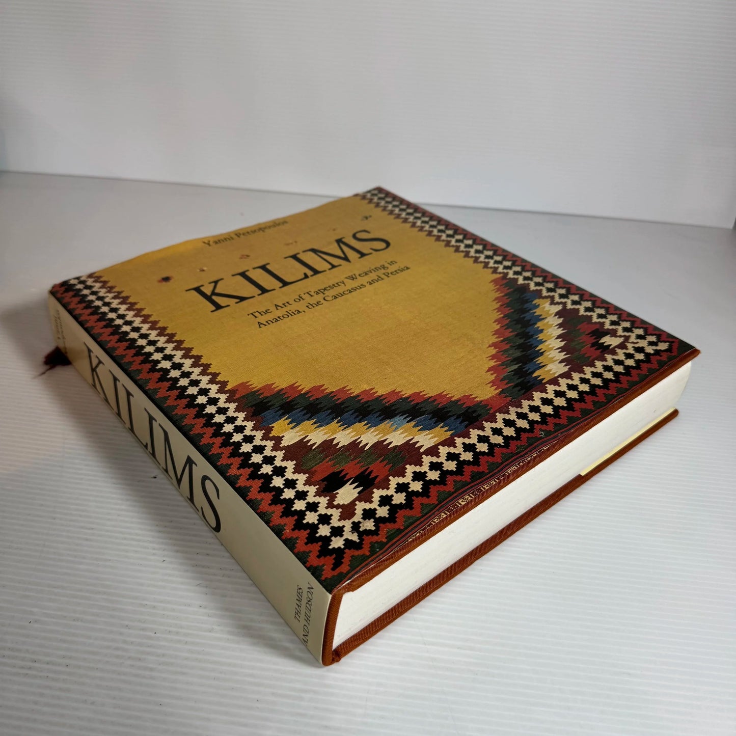 Kilims : The Art of Tapestry Weaving in Anatolia, the Caucasus and Persia - Yanni Petsopoulos