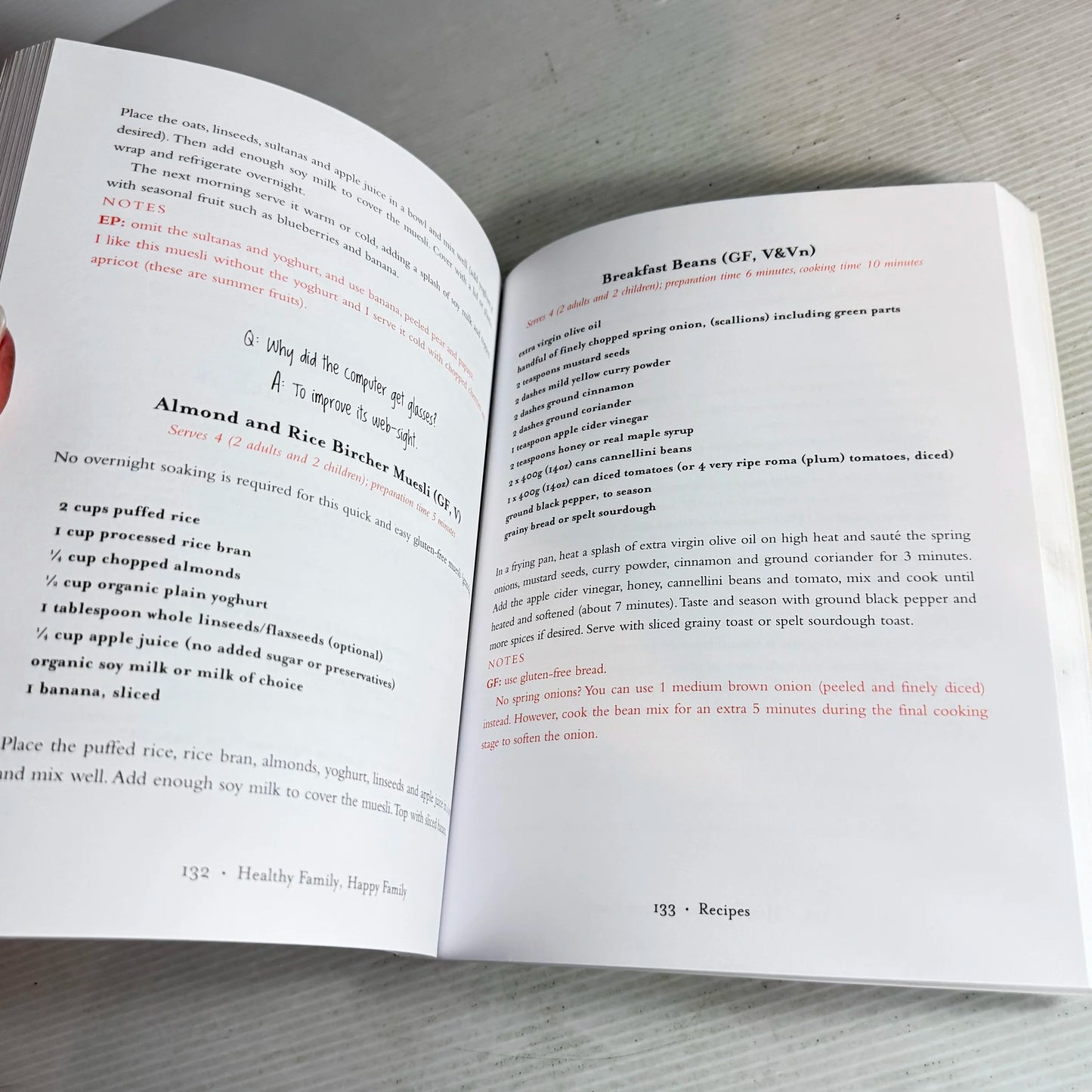 Healthy Family, Happy Family : The Complete Healthy Guide to Feeding Your Family - Karen Fischer