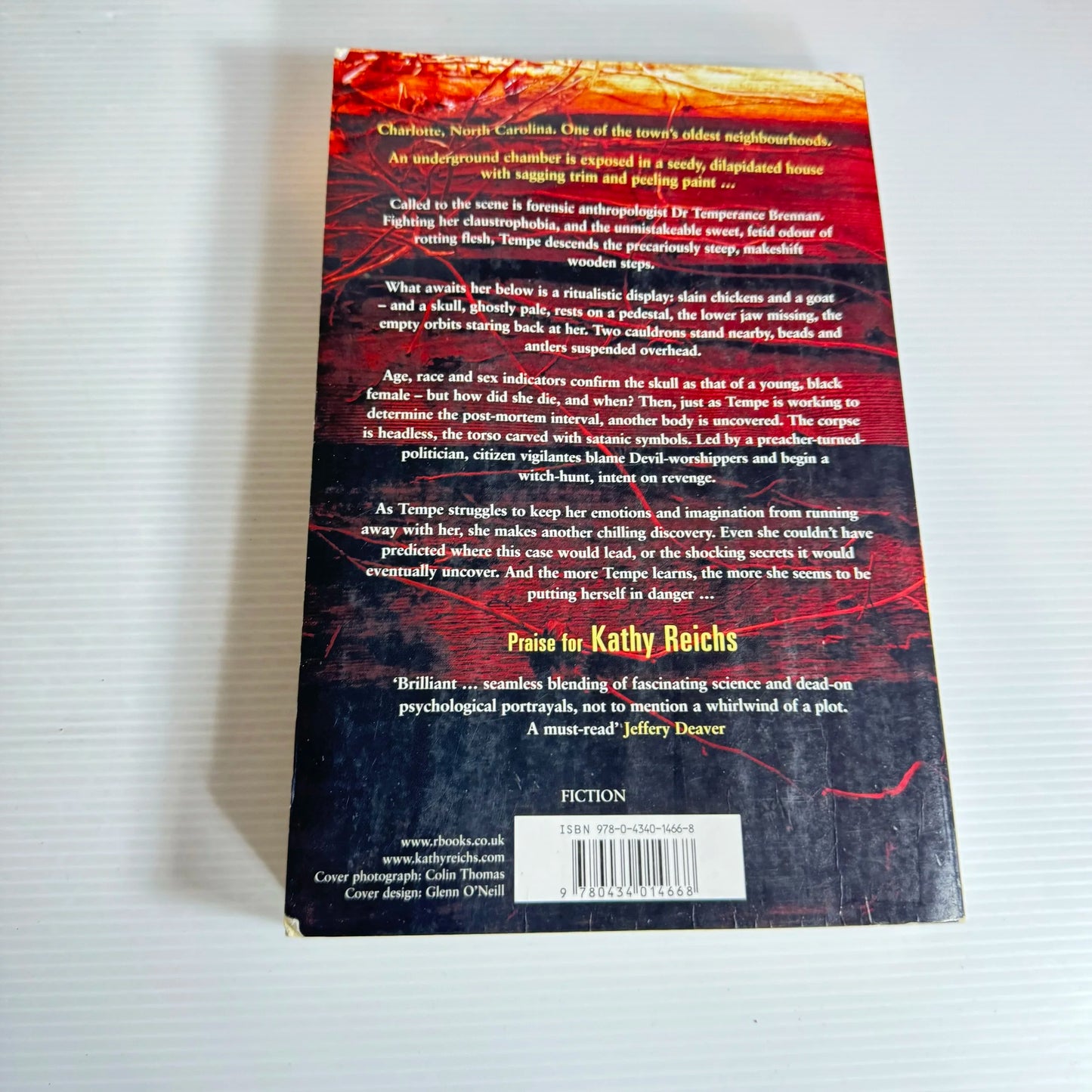 Devil Bones - Kathy Reichs