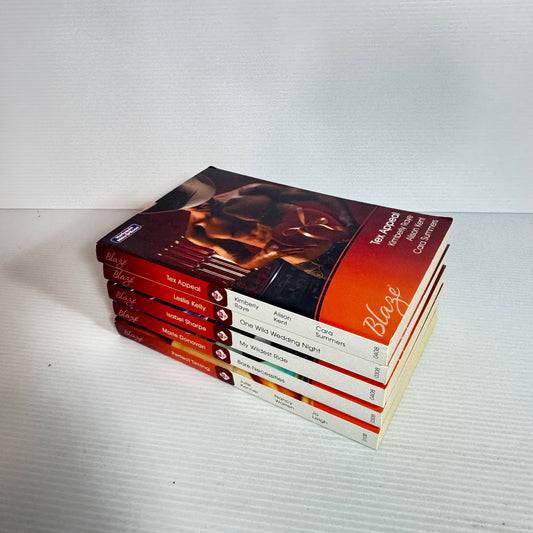 Mills & Boon Blaze Book Bundle x 5 Books (2390)