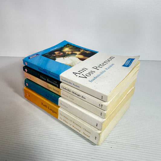 Mills & Boon Book Bundle x 5 Books x 6 Stories (2388)