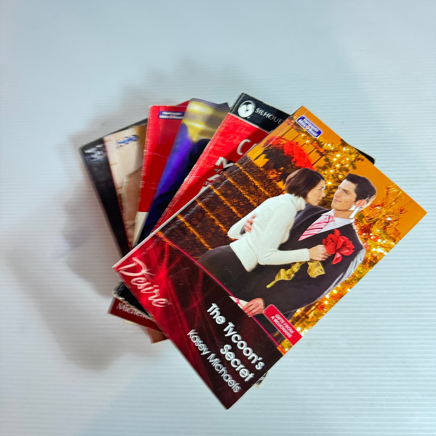 Mills & Boon Sexy & Desire Book Bundle x 6 Books 8 x Stories (2389)