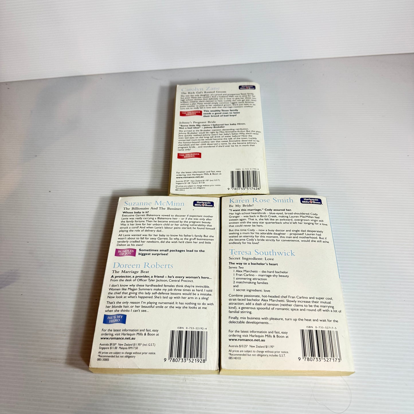 Mills & Boon Sweet Romance Book Bundle x 3 Books 6 x Stories (2387)