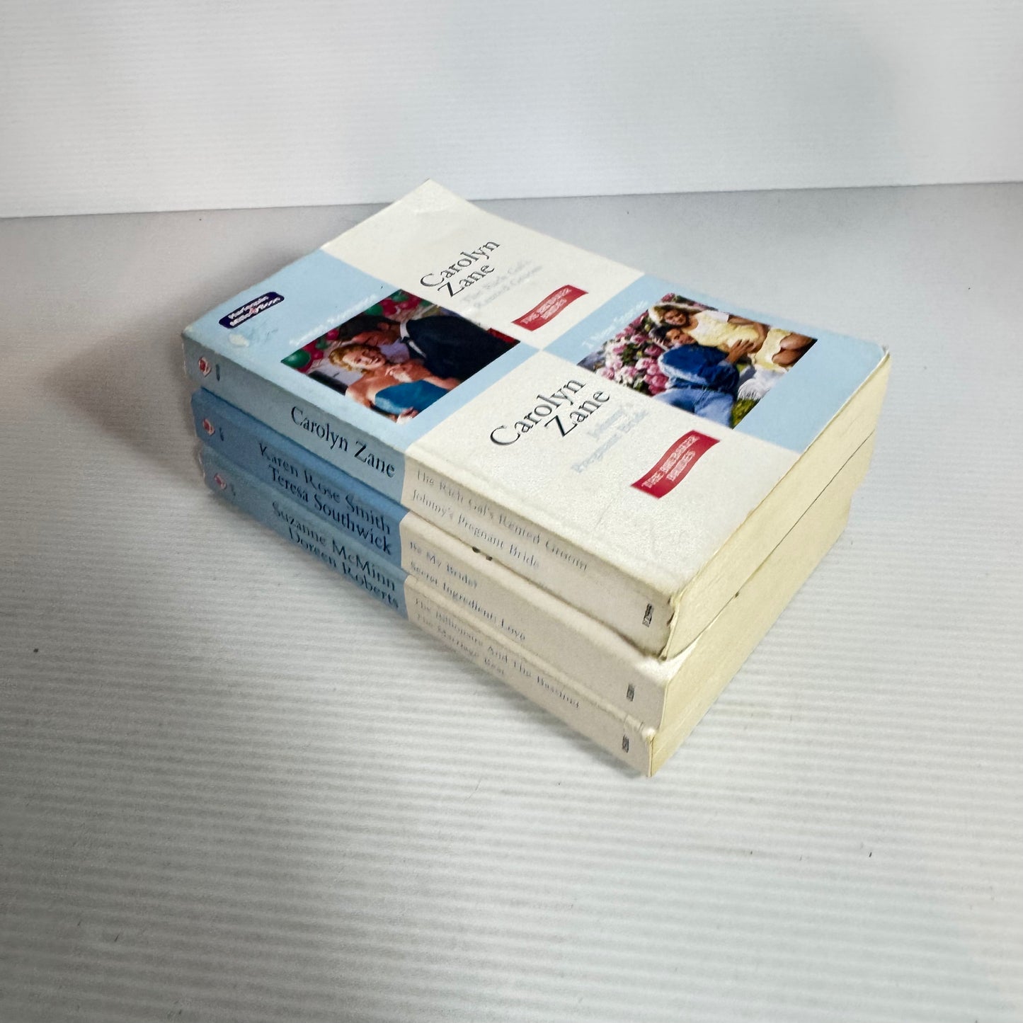 Mills & Boon Sweet Romance Book Bundle x 3 Books 6 x Stories (2387)