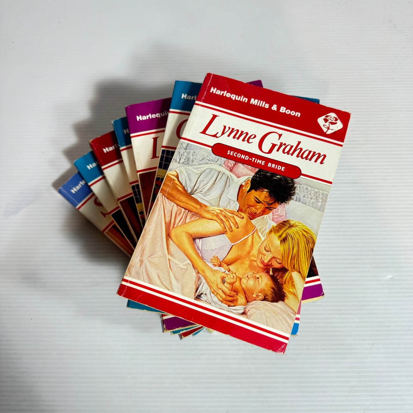 Vintage Mills & Boon Book Bundle x 7 Books (2400)