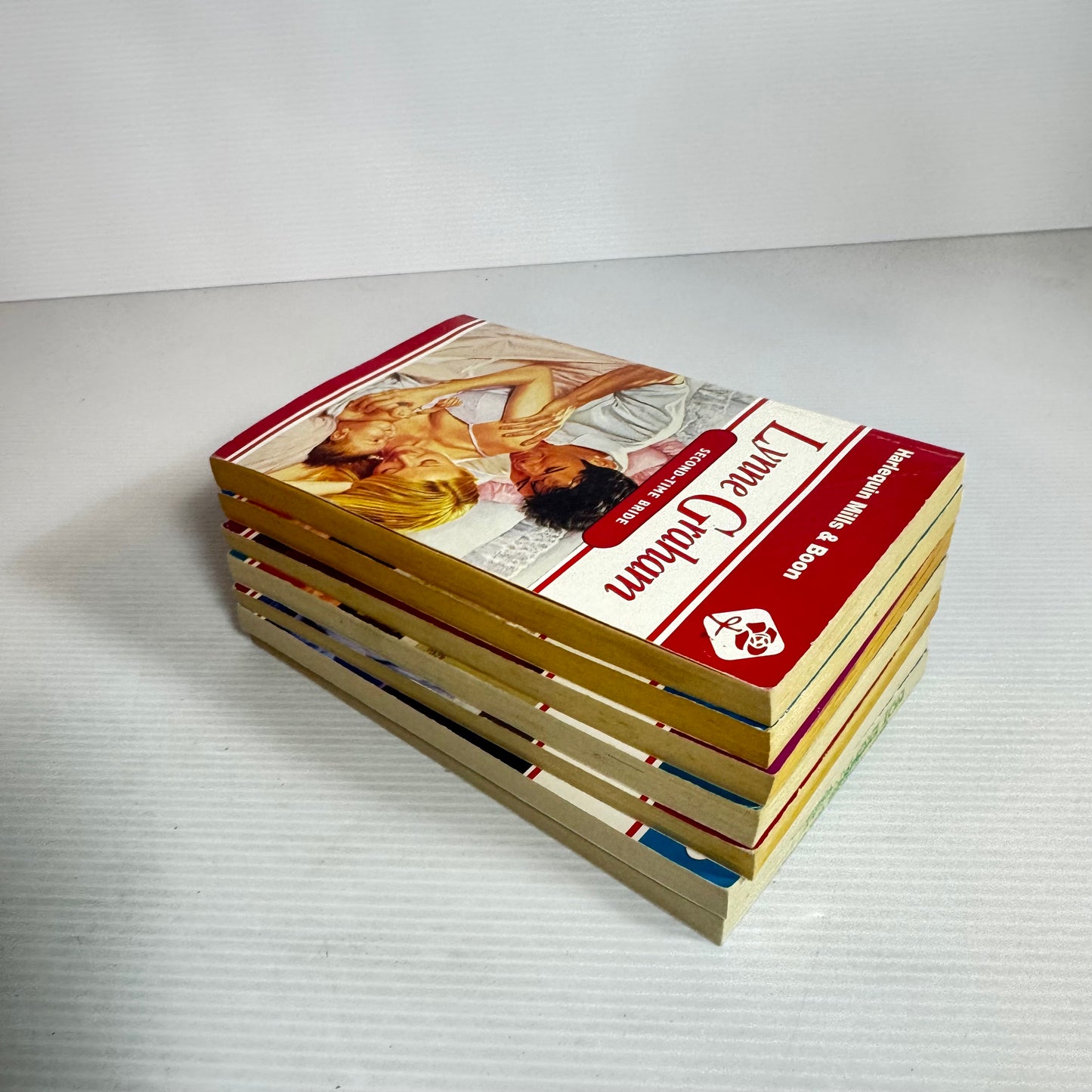 Vintage Mills & Boon Book Bundle x 7 Books (2400)