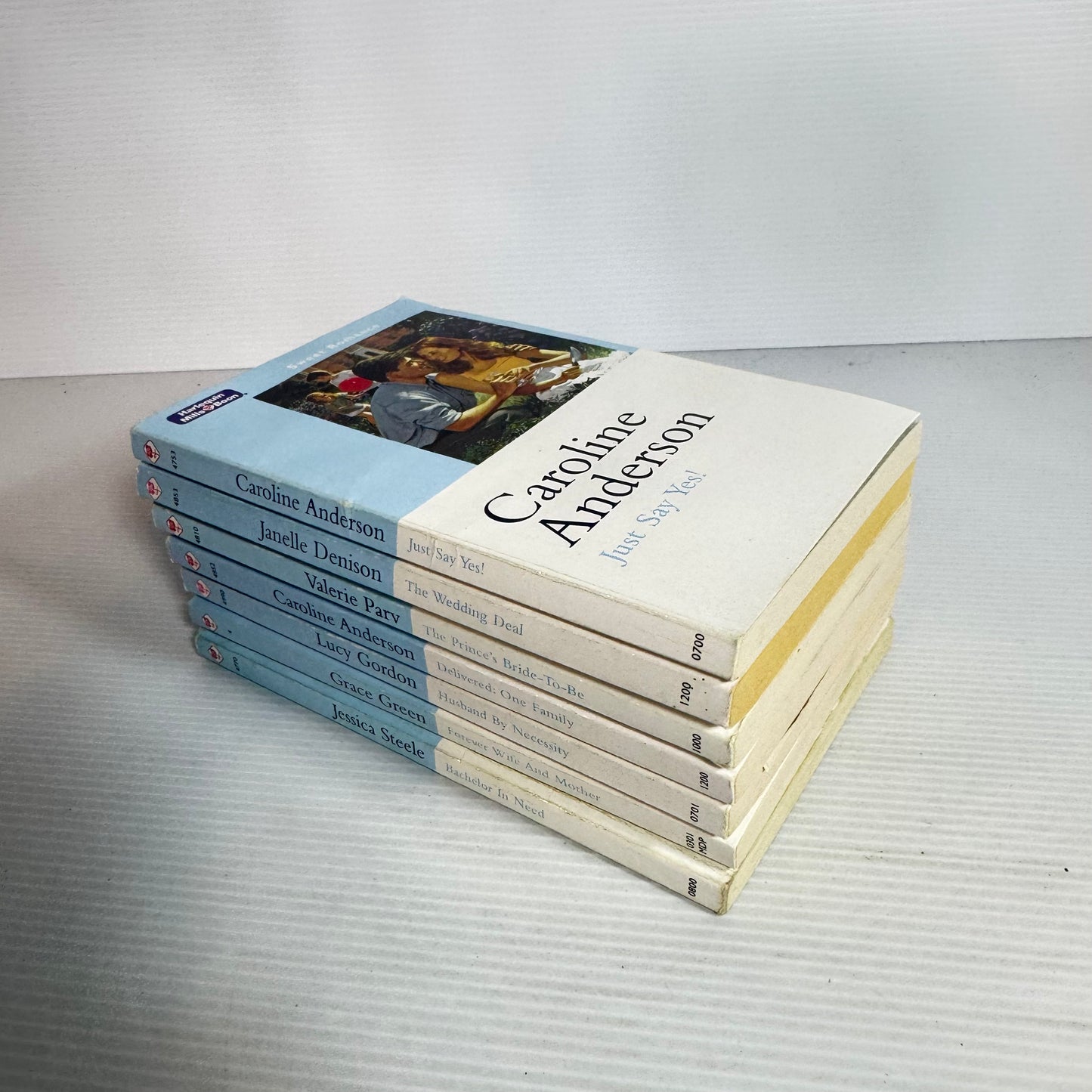 Mills & Boon Sweet Romance Book Bundle x 7 Books (2418)