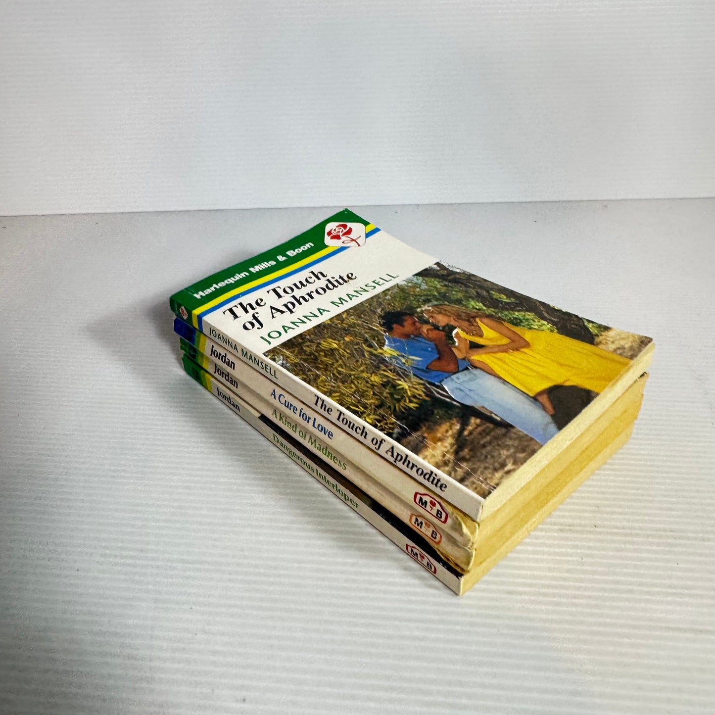 Mills & Boon Vintage Book Bundle x 4 Books (2407)
