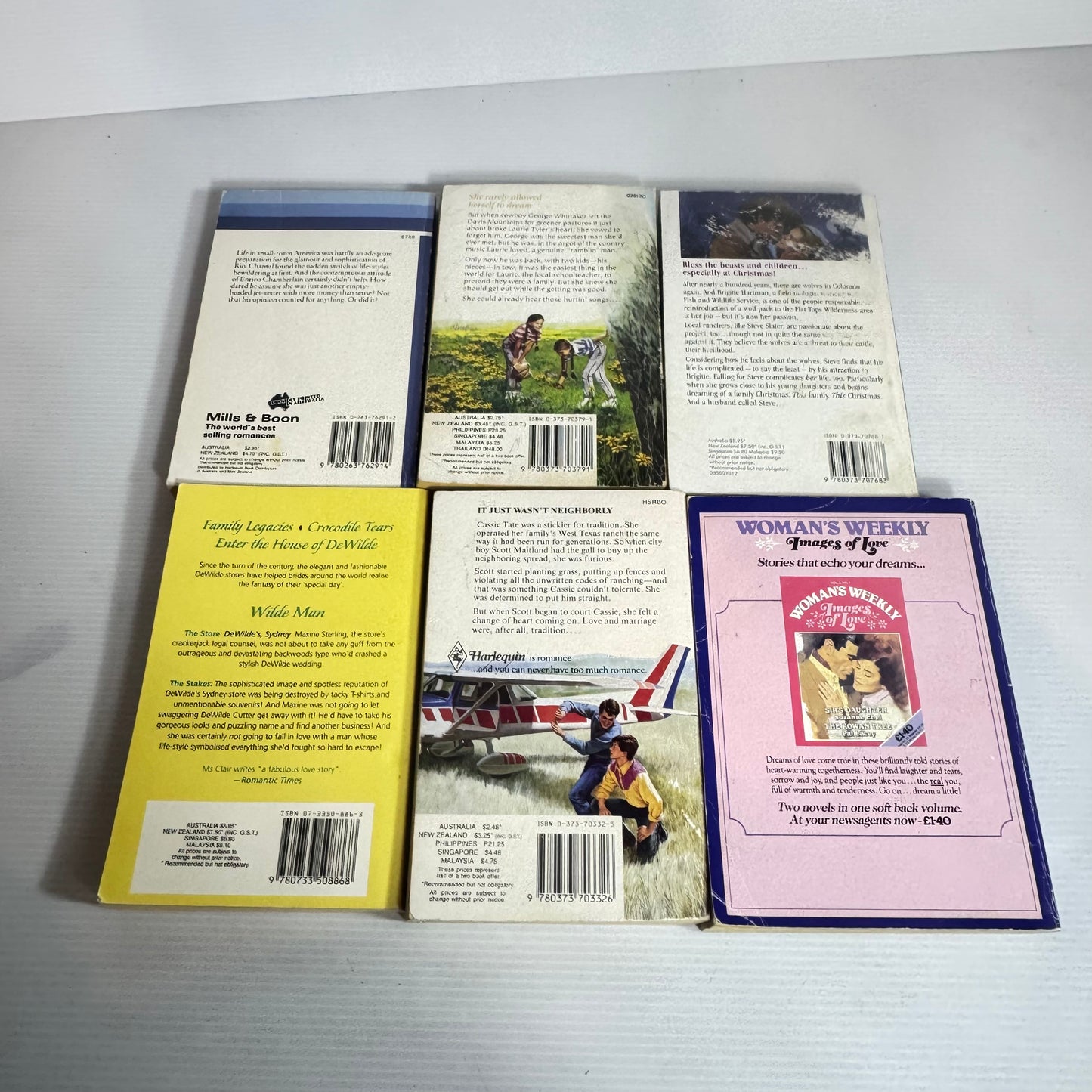 Harlequin and Mills & Boon Vintage Mixed Theme Book Bundle x 6 Books(2412)